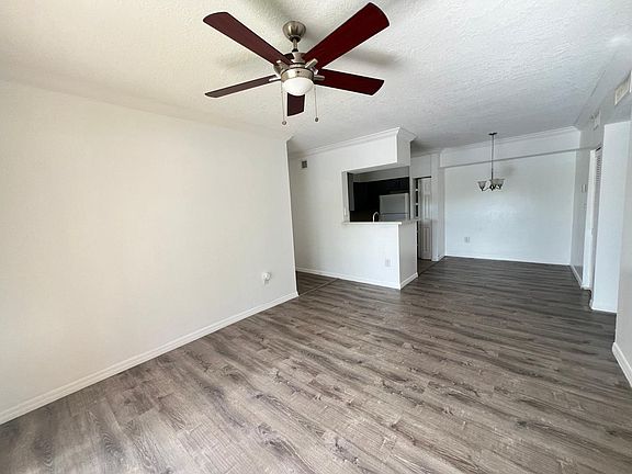 5th image of 101 SW 117th Ave #7206