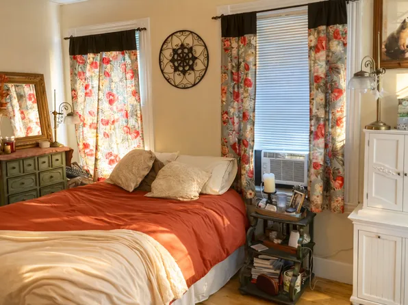 108 Myrtle St, Boston, MA