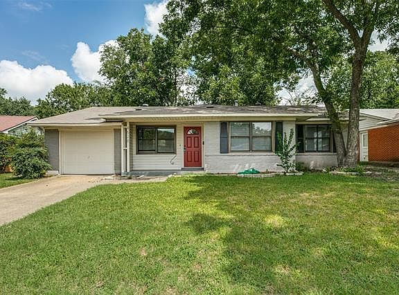 3rd image of 4628 Sandra Lynn Dr