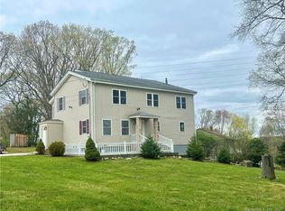 73 Rocky Hill Rd, Trumbull, CT 06611