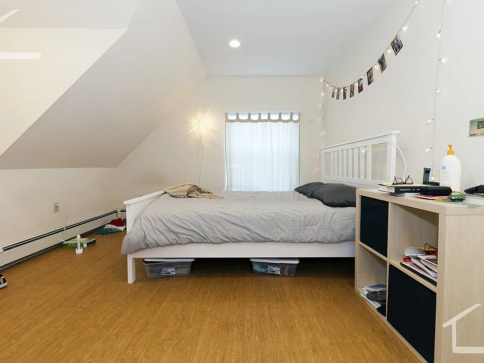 71 W Ashford St #3C