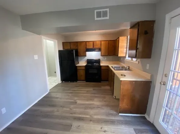 3393 Sunnyfield Cv, Memphis, TN 38118