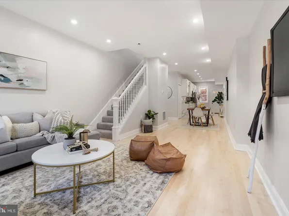 2103 Barclay St, Baltimore, MD 21218