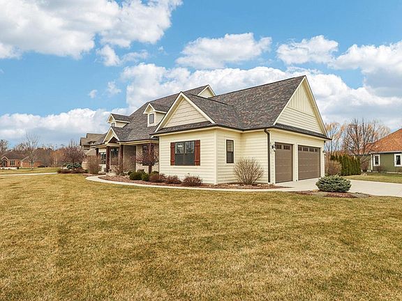 3rd image of 6711 Belmar AVENUE