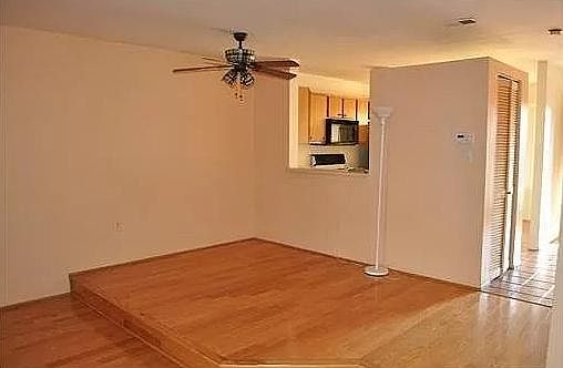 3rd image of 1703 Oak Ct