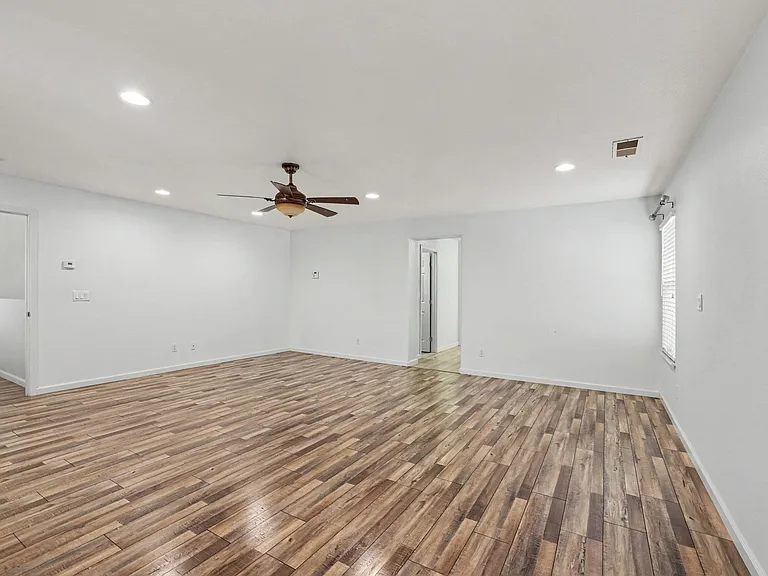 4561 Temblor Way — Photo 14