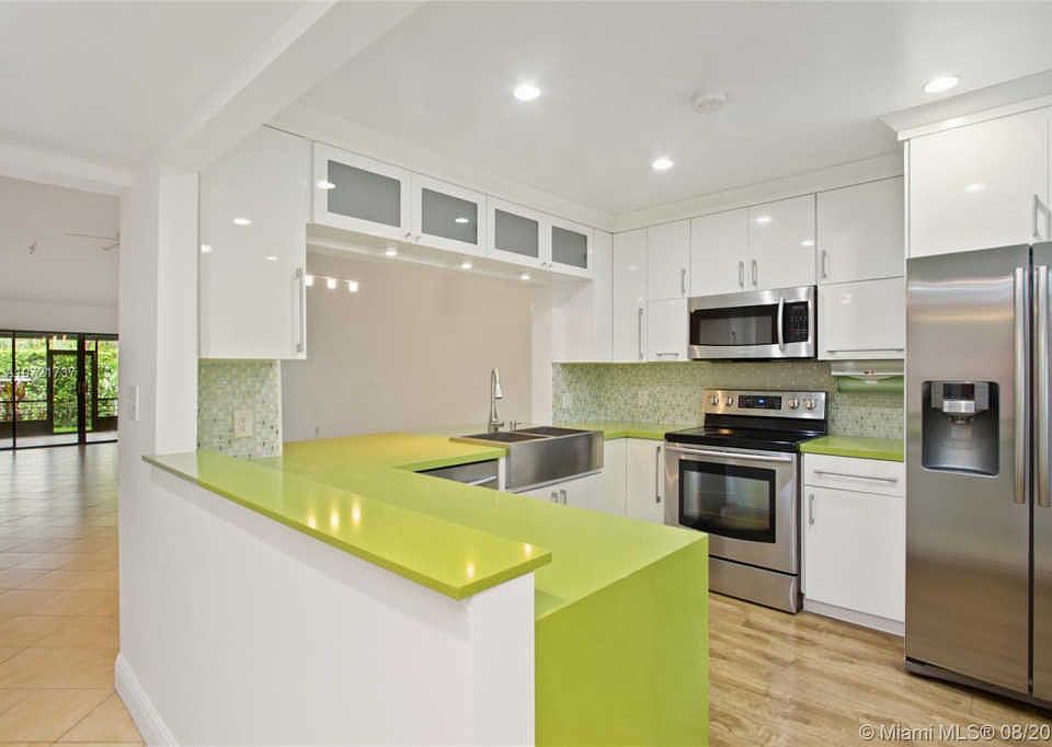 1st image of 356 Fairway Cir #40