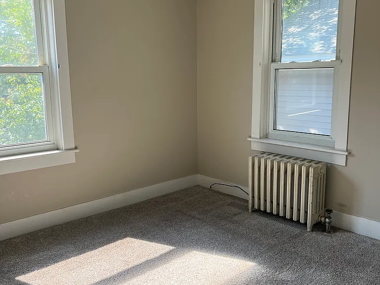 641 Main St — Photo 3