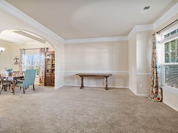 4th image of 517 W Holloway Dr