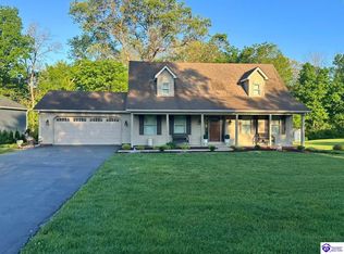 909 Forest Hills Dr, Campbellsville, KY 42718