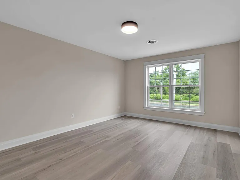 151 Division St #4 — Photo 9