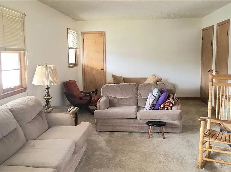332 Kenridge Rd #B — Photo 3