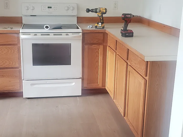 8809 Woodbourne Rd SW — Photo 2