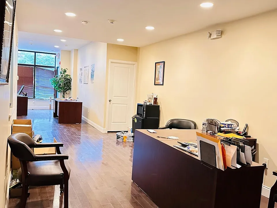 1213 Snyder Ave #1