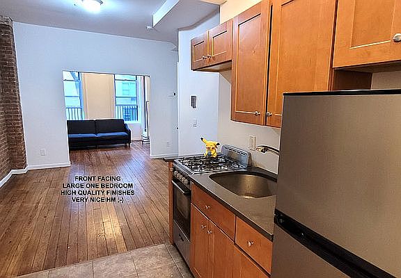 3rd image of 535 E 87th St #2C