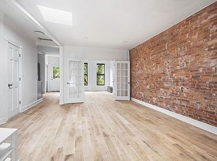 294 S 5th St APT 3, Brooklyn, NY 11211