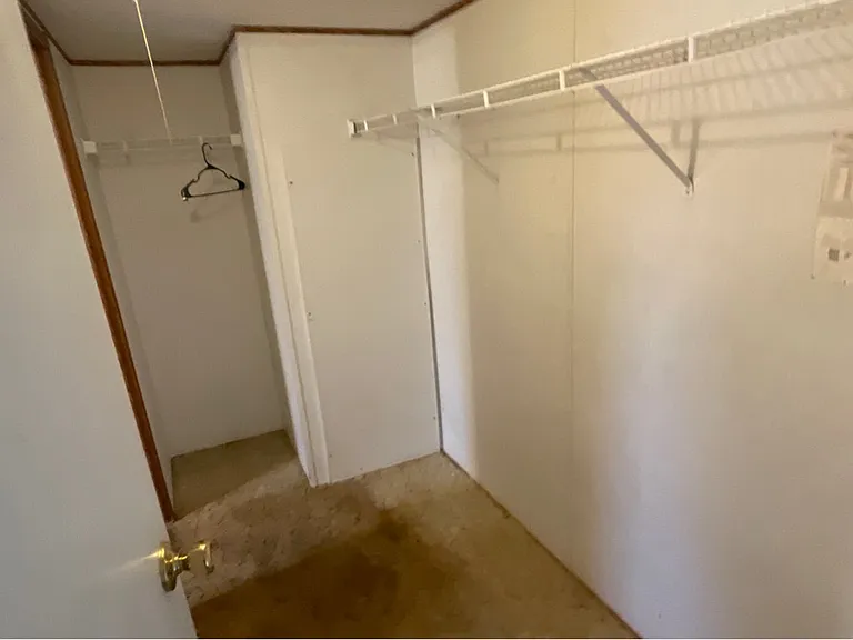 204 E Browning St — Photo 14