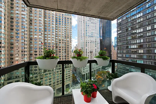 Sold by Nest Seekers International | media 26