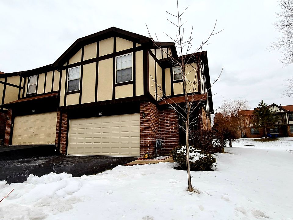 1st image of 206 Stoneybrook Ln #206