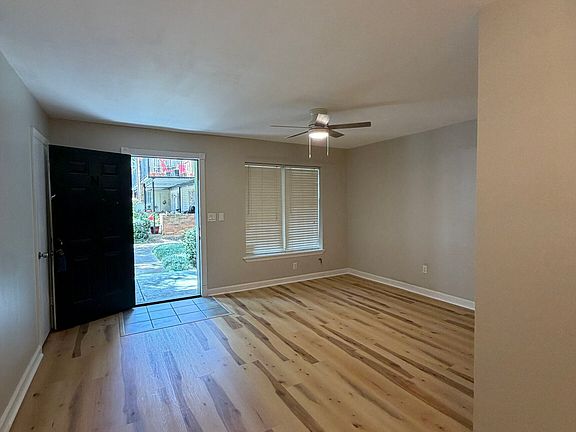 4th image of 3113 Colonial Way APT N