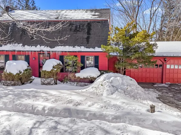 40 Meditation Ln, Atkinson, NH 03811