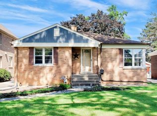 479 N Elm Ave, Elmhurst, IL 60126