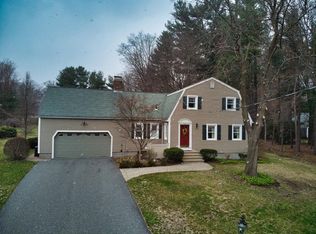 21 Clover Hill Dr, Chelmsford, MA 01824