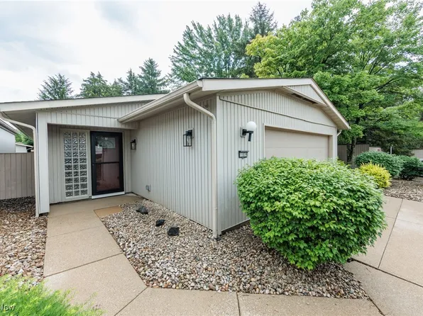 11039 Westwind Ct, Strongsville, OH 44149