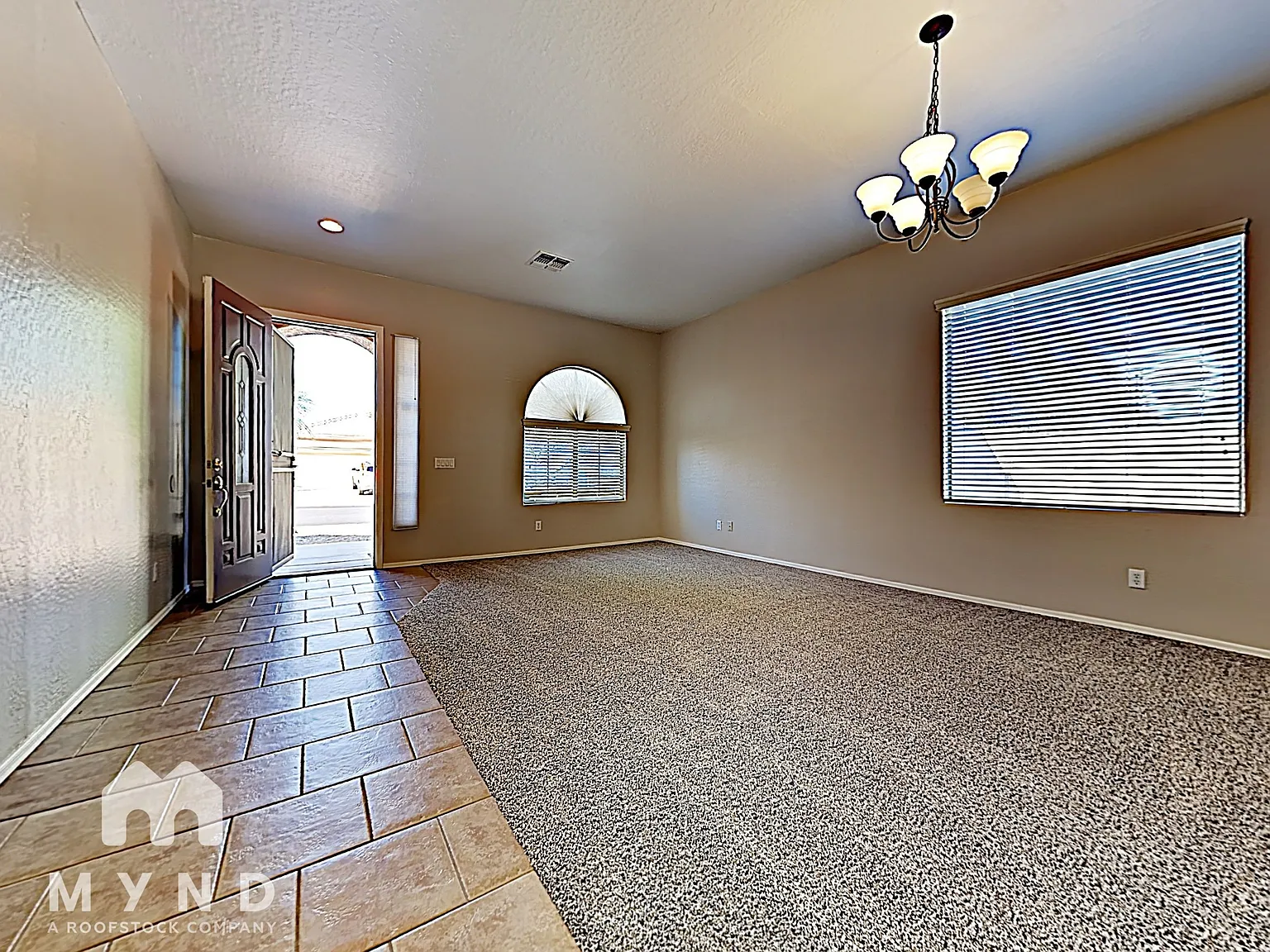 3 bed, 2.0 bath, 2170 sqft, $2,375 — Photo 2
