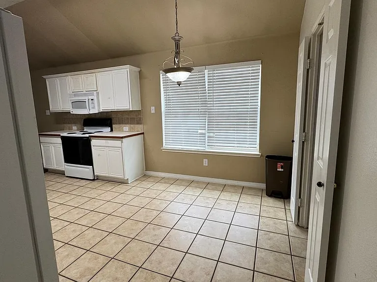 8416 Prairie Fire Dr — Photo 15