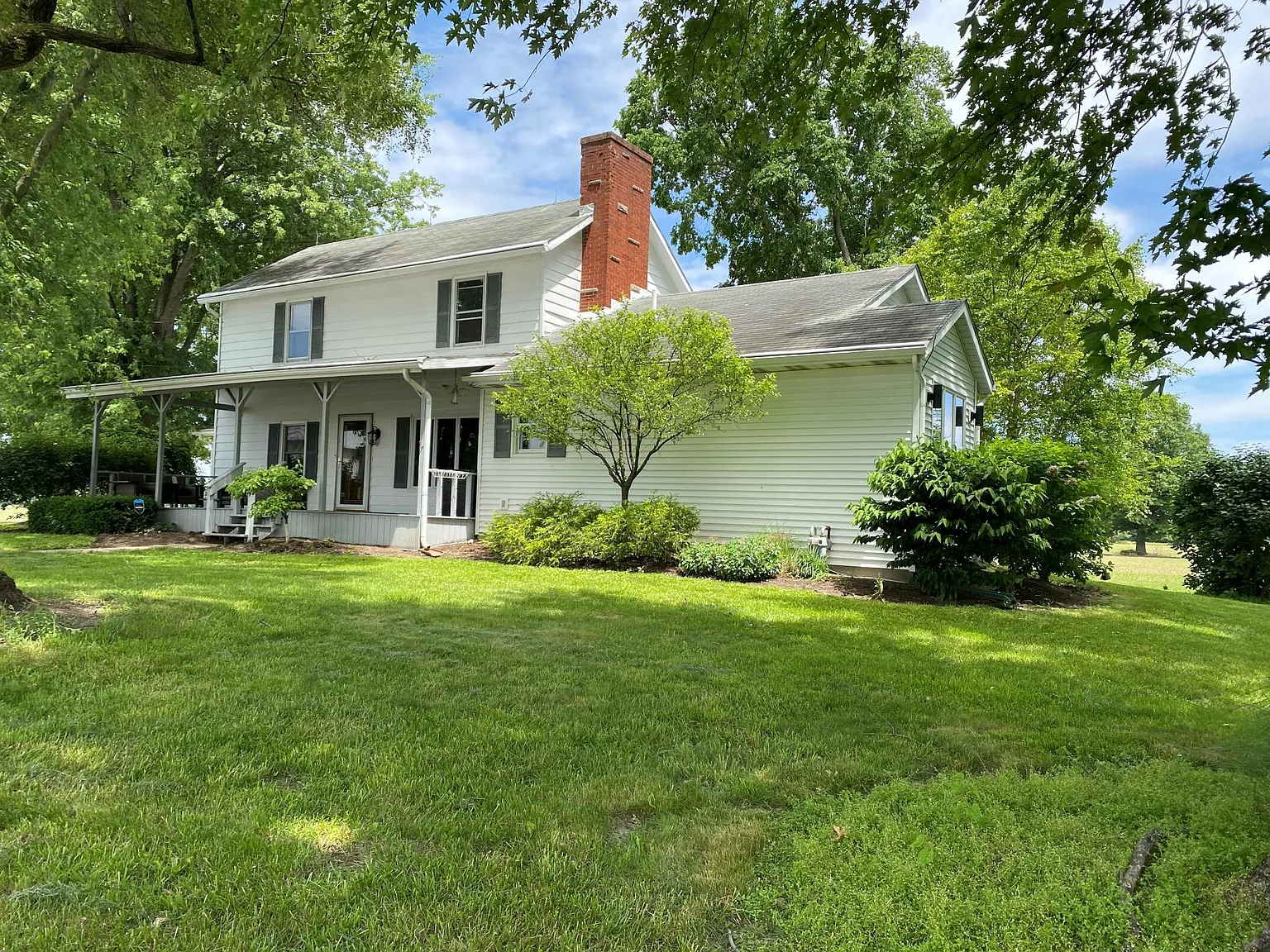 4 bed, 3504 sqft, $3,500 — Photo 4
