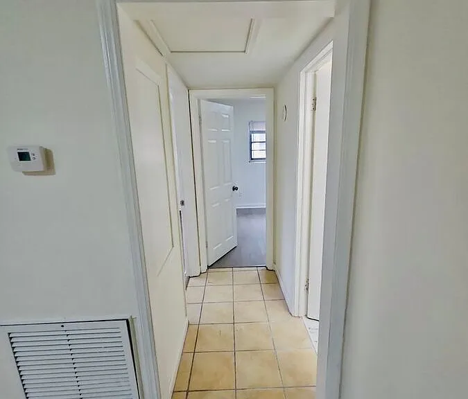 609 Avenue G SE — Photo 17