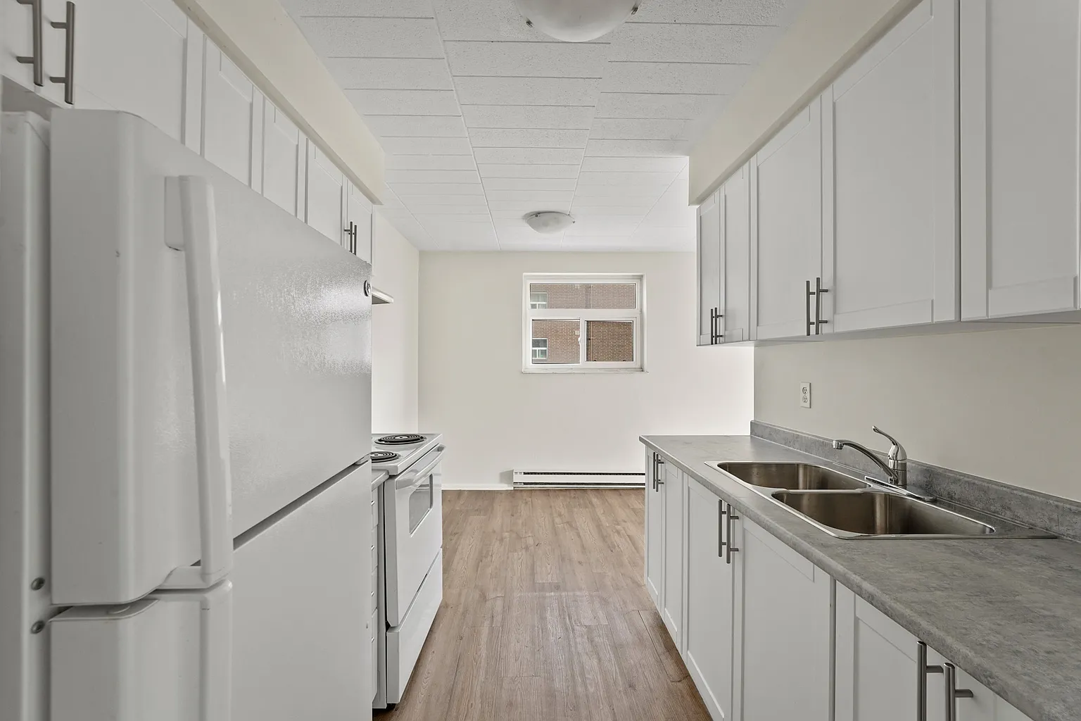 3170 Donnelly St #822093 photo 1