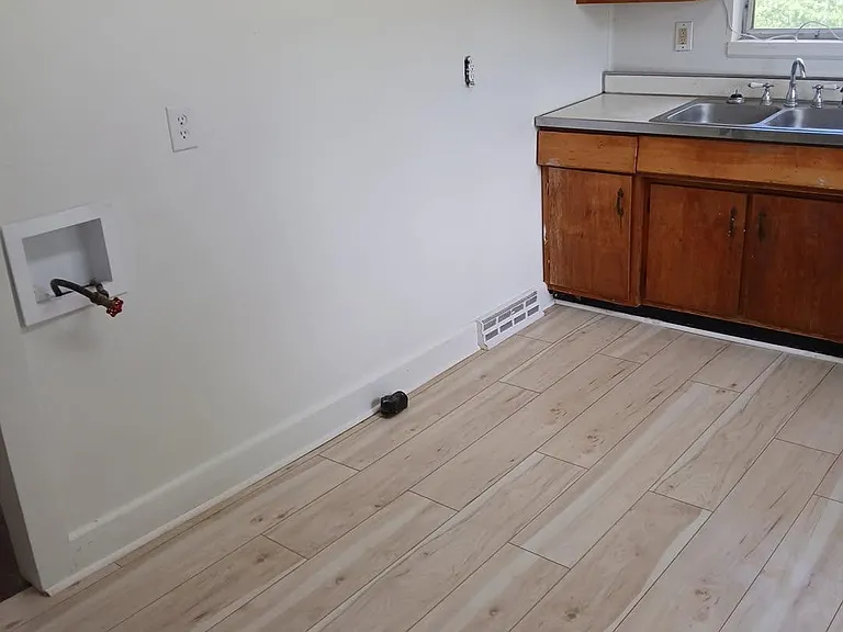 256 Barretts Dr — Photo 9