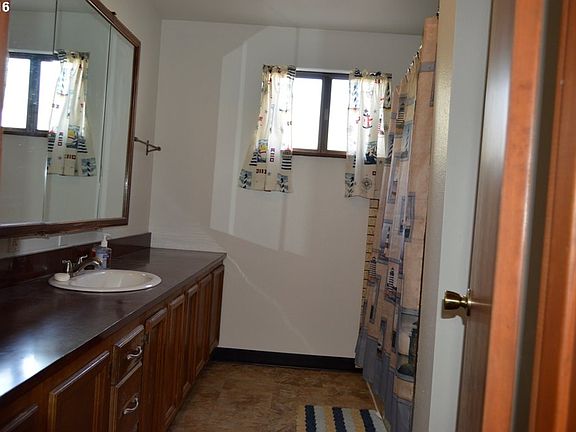 2nd image of 1403 S 8th Ave