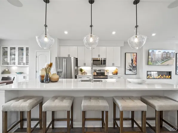 13213 Garland Ln, Midlothian, VA 23114