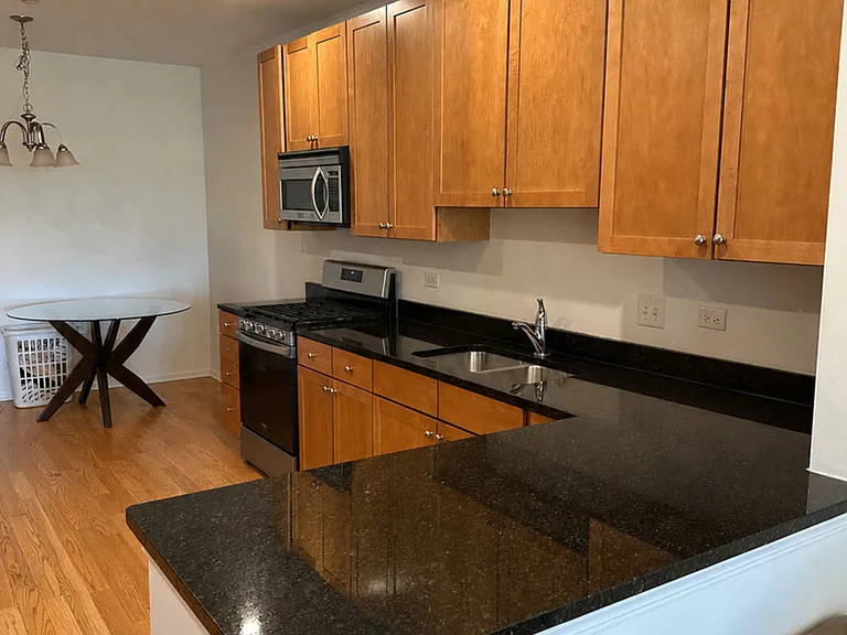 152 Finstad Dr — Photo 9