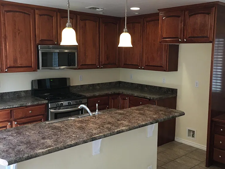 502 Lime St — Photo 12