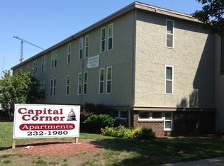 800 SW Polk St APT 30, Topeka, KS 66612