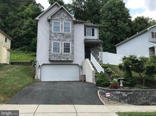 2260 Ochre St, Reading, PA 19606