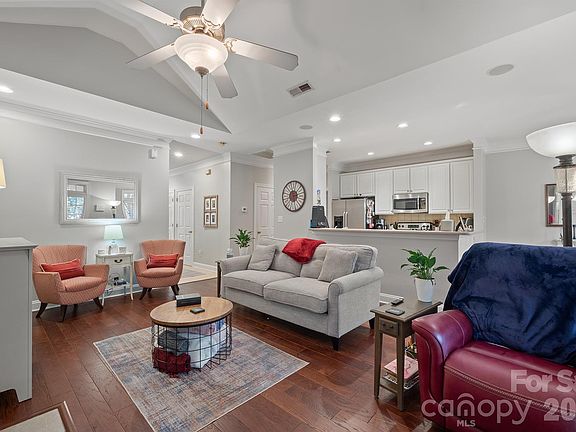 5th image of 8829 Legacy Lake Ln