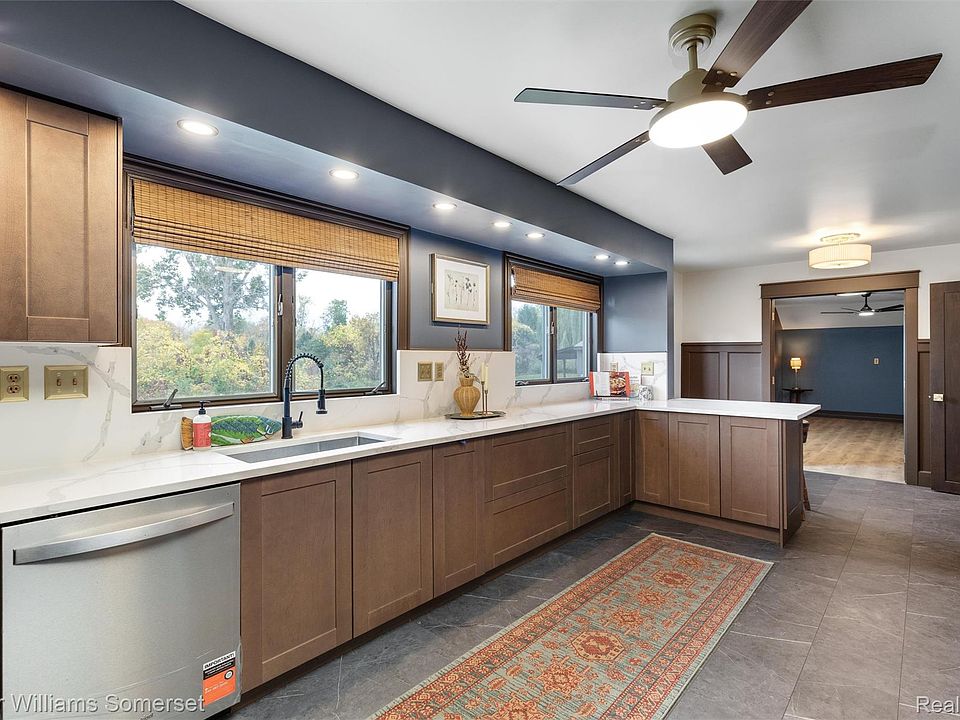52401 Baker Rd, photo 10