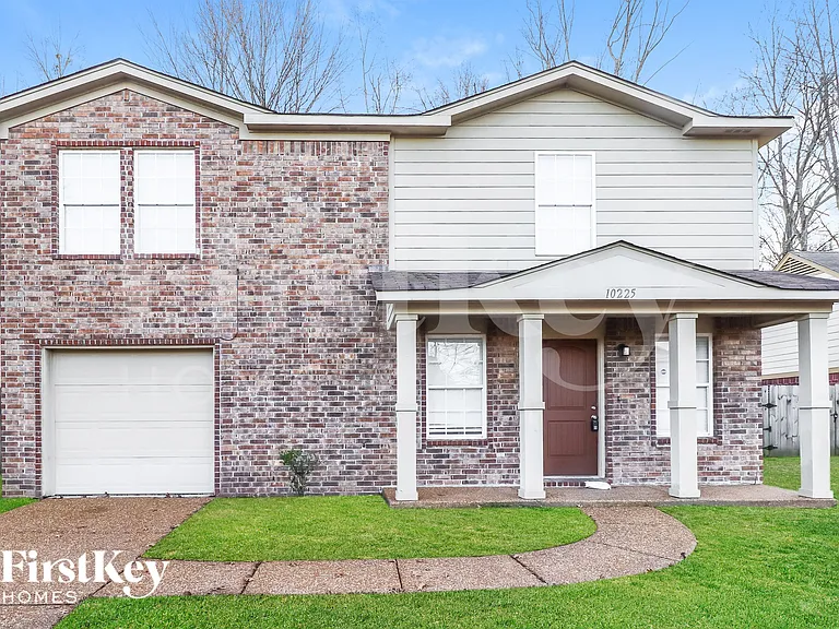 10225 Cottage Farms Dr — Photo 1