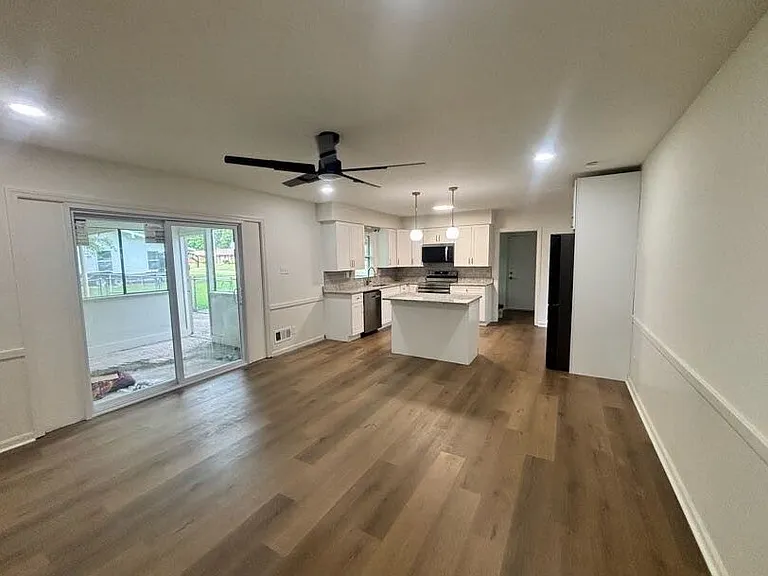 3393 Clairmont Rd — Photo 11