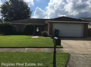 4817 Wood Forest Dr, Marrero, LA 70072