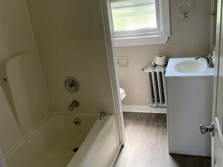 714-716 Prescott Pl — Photo 12