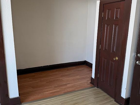 3rd image of 238 W Dale Ave #I