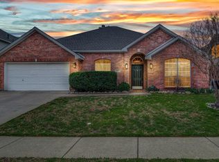 413 Mesa View Trl, Fort Worth, TX 76131