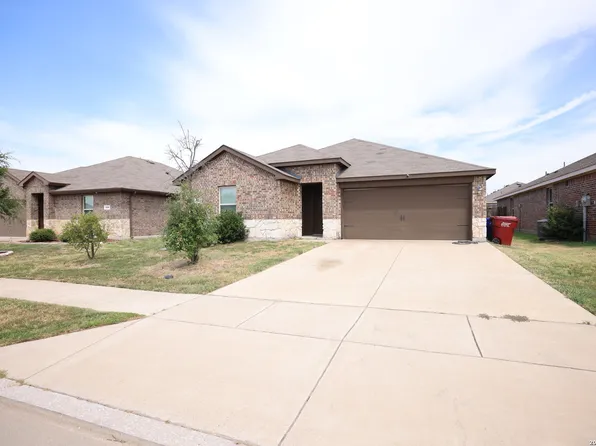 904 Basswood Ln, Royse City, TX 75189