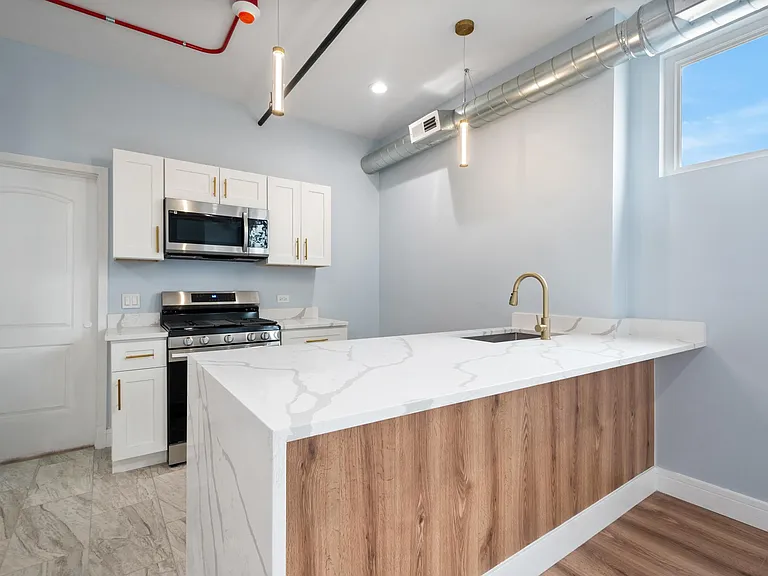 9865 W Roosevelt Rd #200 — Photo 4